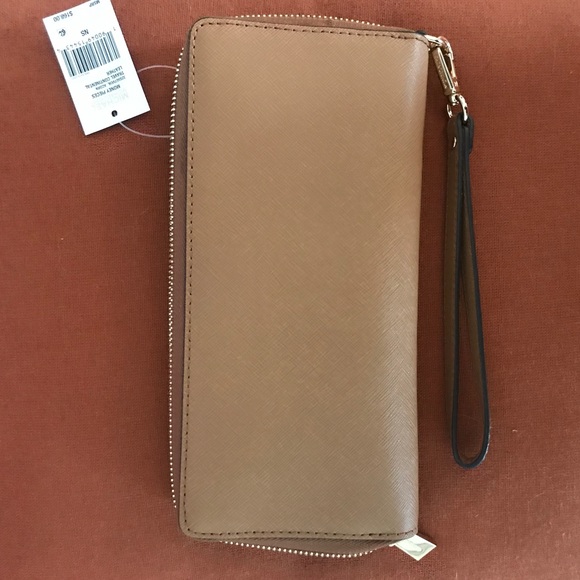 NWT Michael Kors Wallet - Picture 7 of 7
